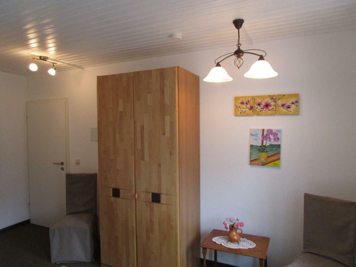 Gaestehaus Plum 로에트겐 외부 사진